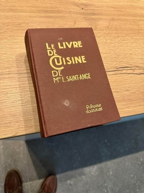 le livre de cuisine de Mme E. Saint Ange, Enlèvement ou Envoi, E. Saint Ange, Plat principal, France