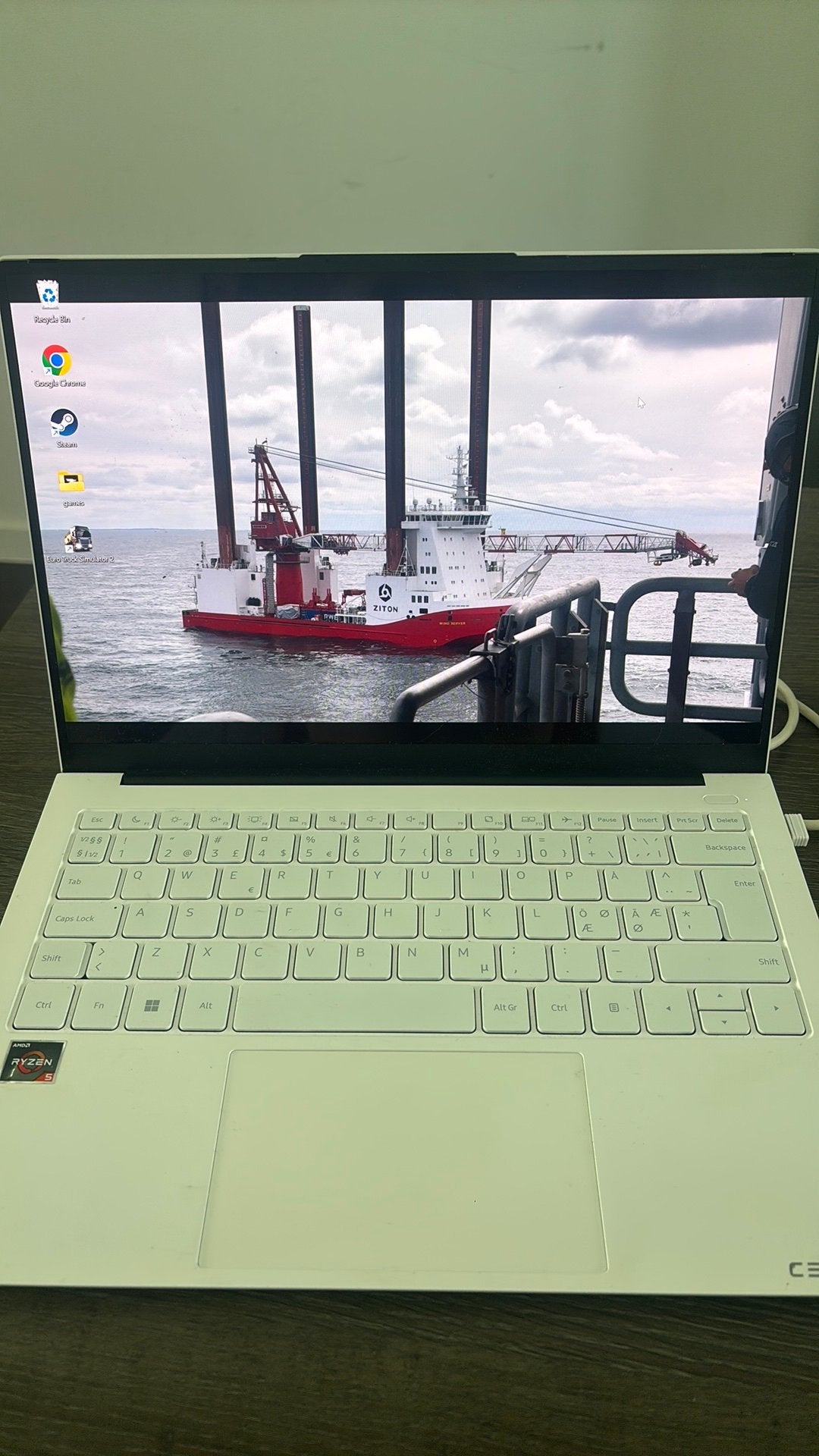 cepter te koop, Ophalen, 14 inch, Qwerty, Zo goed als nieuw