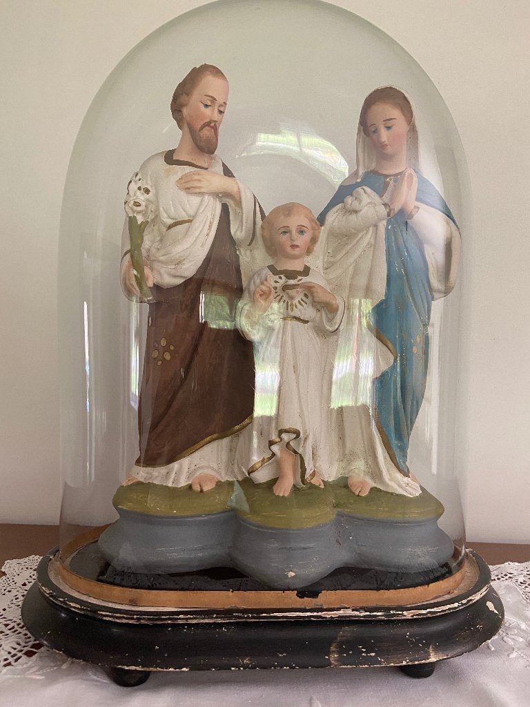 Beeld H Familie onder glazen stolp, Ophalen
