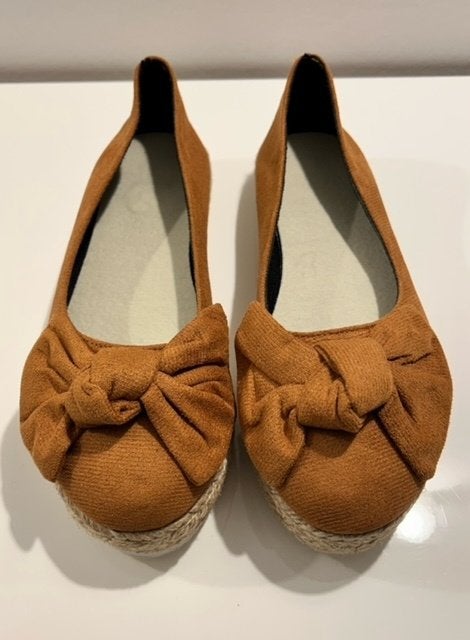 Beige ballerina met strik op geweven zool (maat 40), Vêtements | Femmes, Neuf, Enlèvement ou Envoi, Beige, Ballerines
