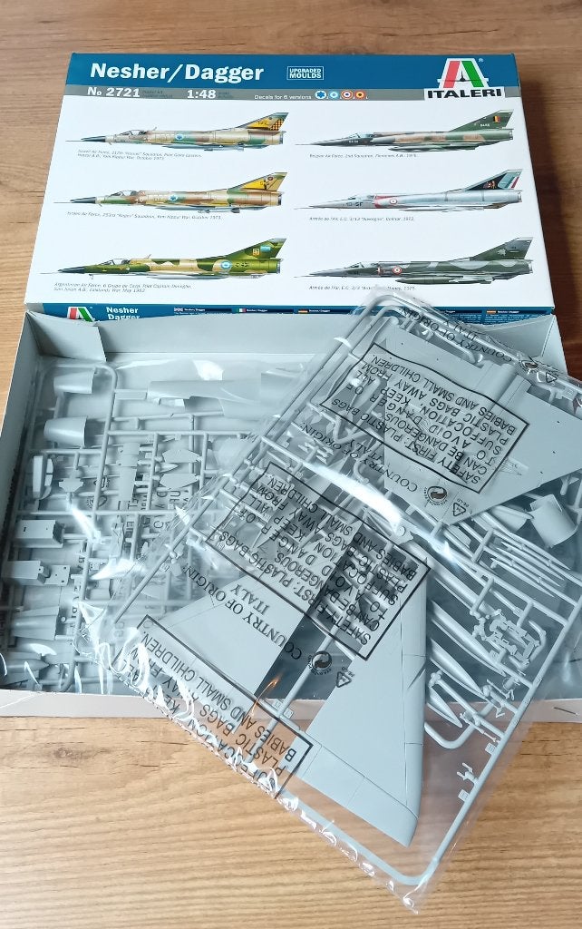 Italeri Mirage 5 (Nesher/Dagger), Italeri, Nieuw, Ophalen of Verzenden, Groter dan 1:72