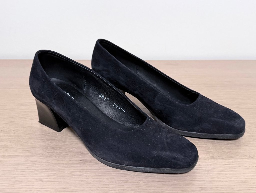 Donker blauwe suède Arche pumps / hakken / Maat 38,5, Kleding | Dames, Schoenen met lage hakken, Blauw, Ophalen of Verzenden, Arche