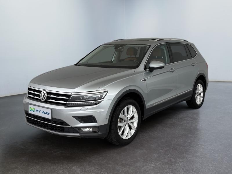 Volkswagen Tiguan Highline*Boite auto*4X4*GPS*Caméra360*Toi, Automaat, Overige kleuren, Bedrijf, Diesel