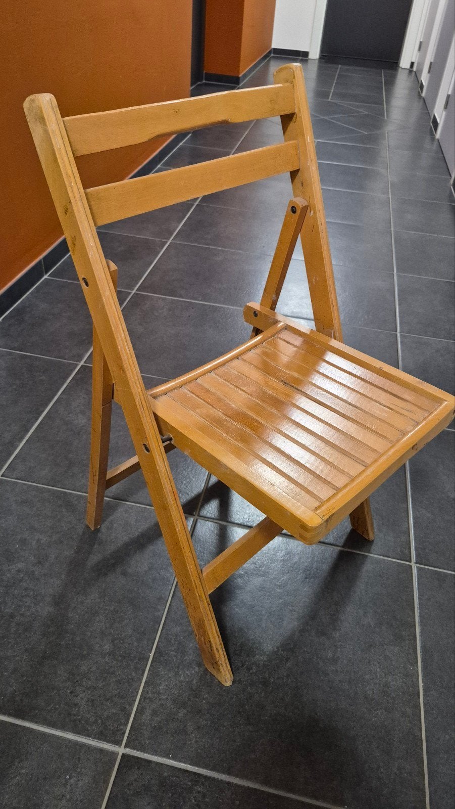 5 chaises en bois pliables, Brun, Enlèvement, Bois, Cinq, Six Chaises ou plus