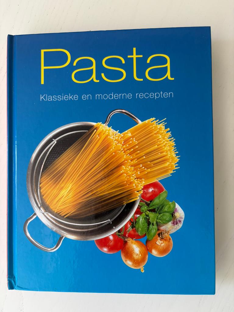 Kookboek ‘Pasta. Klassieke en moderne recepten’, Boeken, Ophalen, Gelezen, Overige gebieden, Overige typen