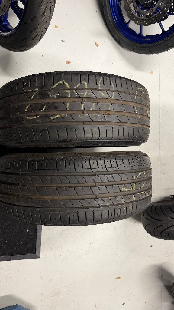 2 pneus d'été Nexen Nfera Su1 4 mm 6 mm 6 mm 2 x 20, Enlèvement, Utilisé