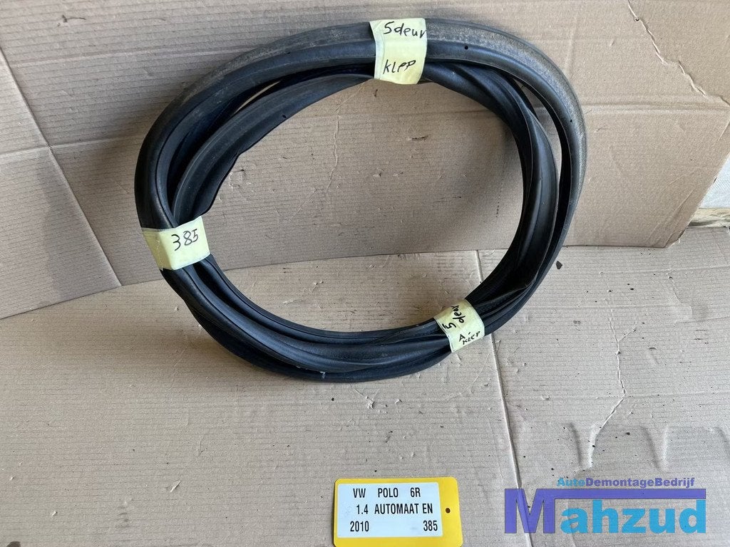 VW POLO 6R Achterklep rubber 2009-2016, Gebruikt, Volkswagen, Volkswagen AG, Vw@volkswagen.de