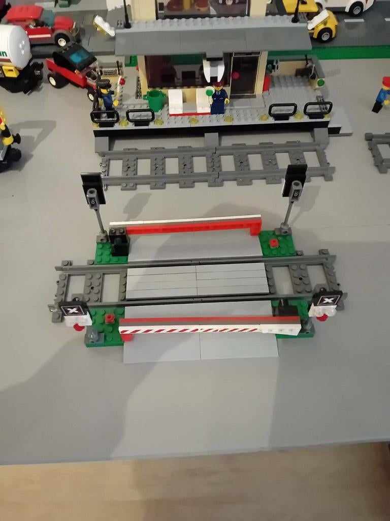 Lego trein overweg, Kinderen en Baby's, Speelgoed | Duplo en Lego, Ophalen, Lego