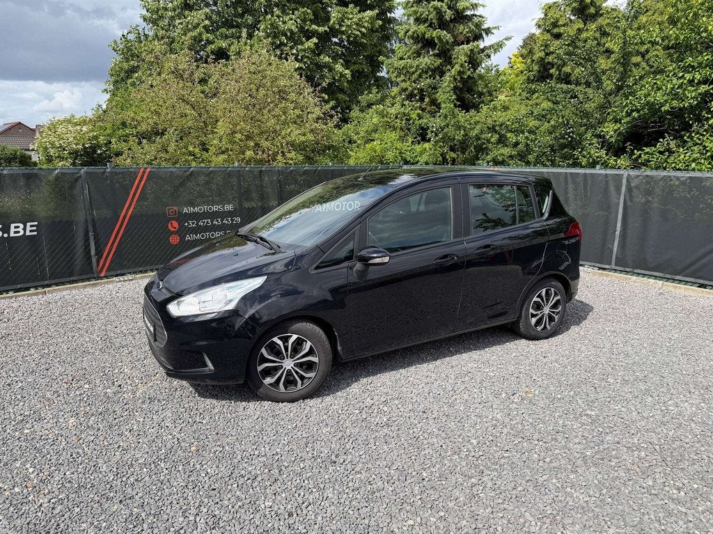 Ford B-MAX BENZINE | AIRCO | NAVI, https://public.car-pass.be/vhr/7e75546a-df6c-481e-b6d1-e1b13d3f9839, Achat, Entreprise, Noir