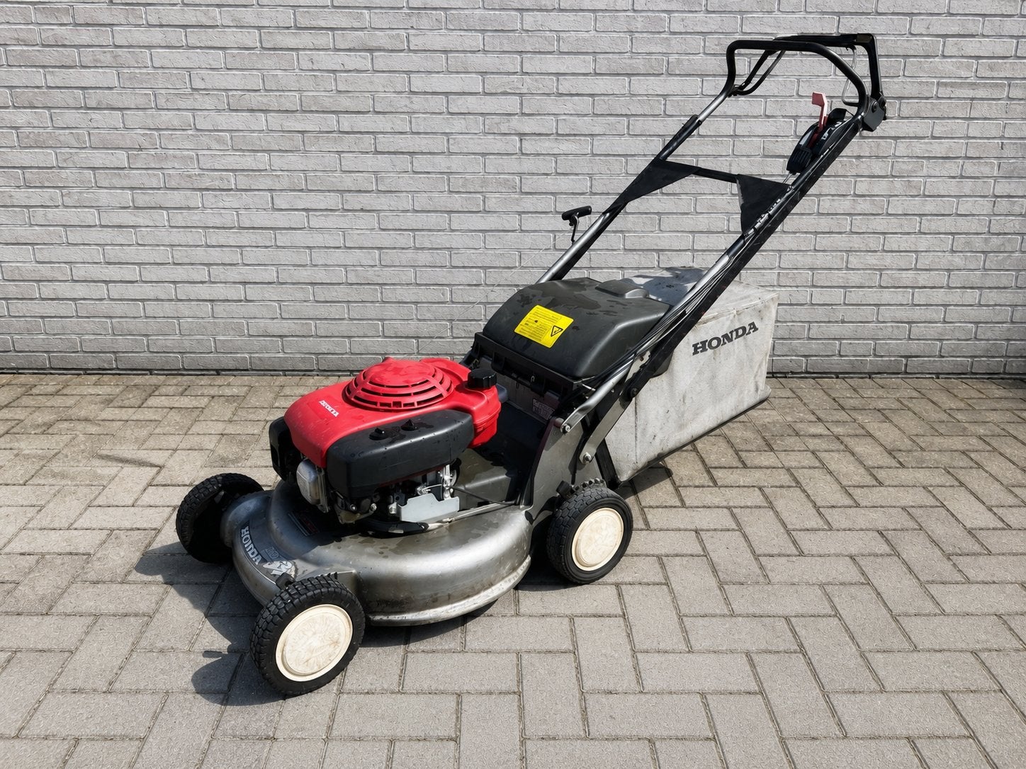 Honda HRD 536 Zelftrekkende Grasmaaier – Start en maait goed, Tuin en Terras, Ophalen, Opvangzak