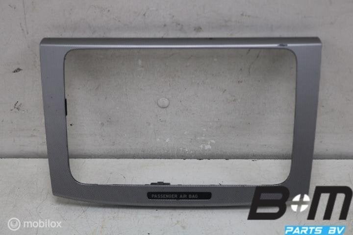Radio afdekking VW Passat B6 3C0858069M, Utilisé