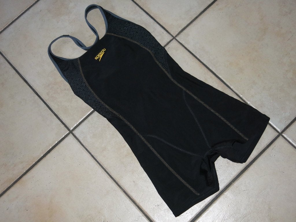 Een zwart badpak met pijpjes, Speedo, maat 38, als nieuw, Kleding | Dames, Ophalen, Zwart, Badpak, Speedo