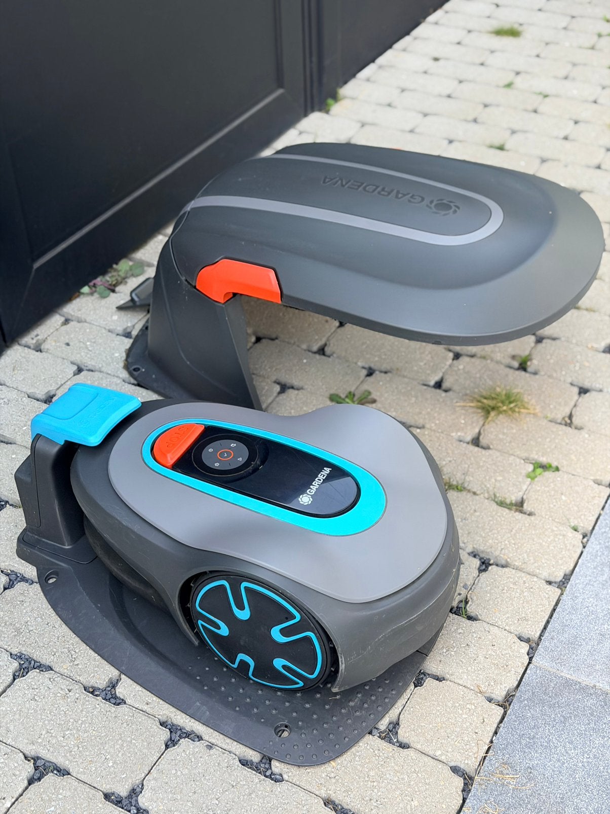 GARDENA SILENO minimo 400 robotmaaier + garage, Tuin en Terras, Ophalen, Gebruikt