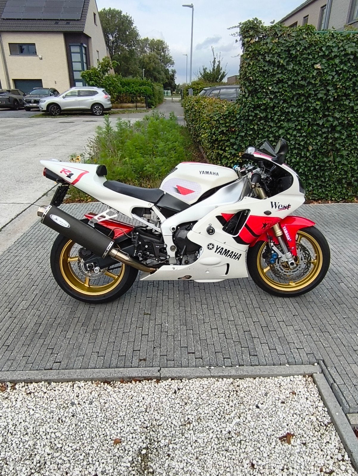 Yamaha R1 ---2001 - 1st generatie, Particulier, Sportuitlaat