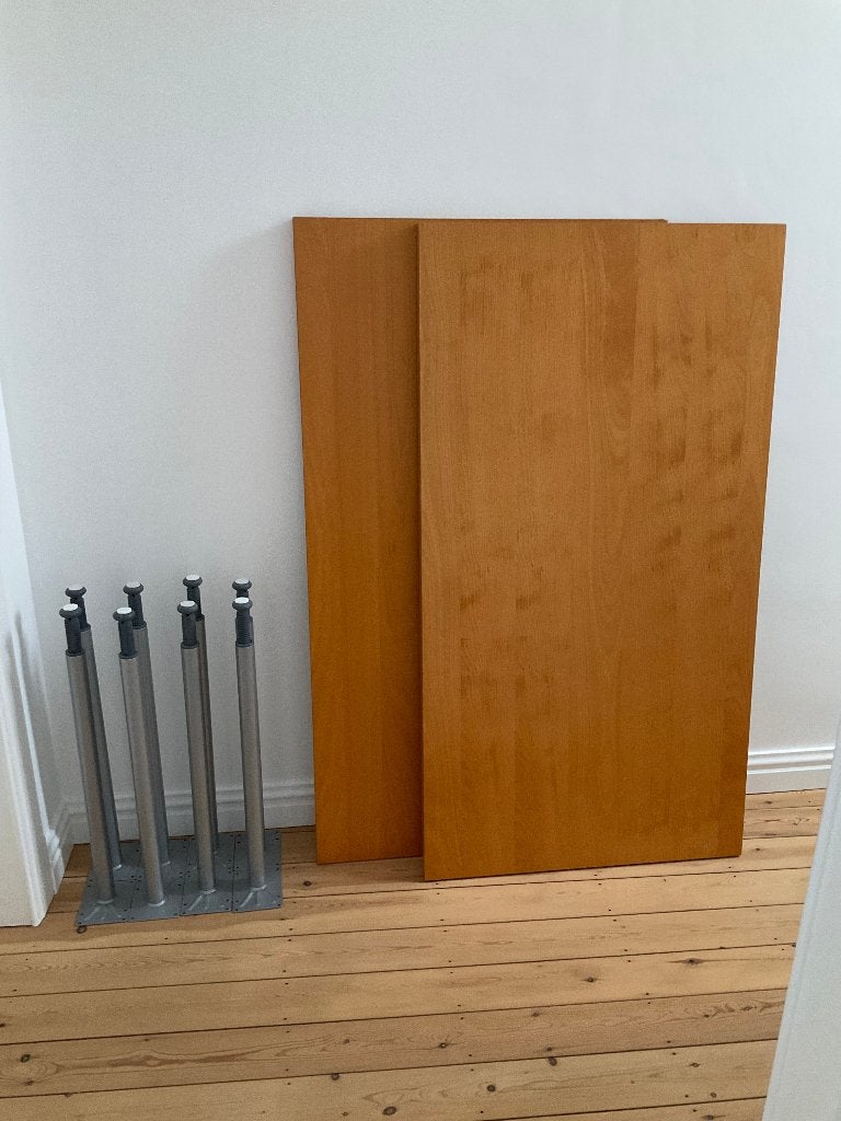 Twee bureautafels IKEA, Huis en Inrichting, Bureaus, Ophalen, Gebruikt, Spaanplaat of MDF, IKEA