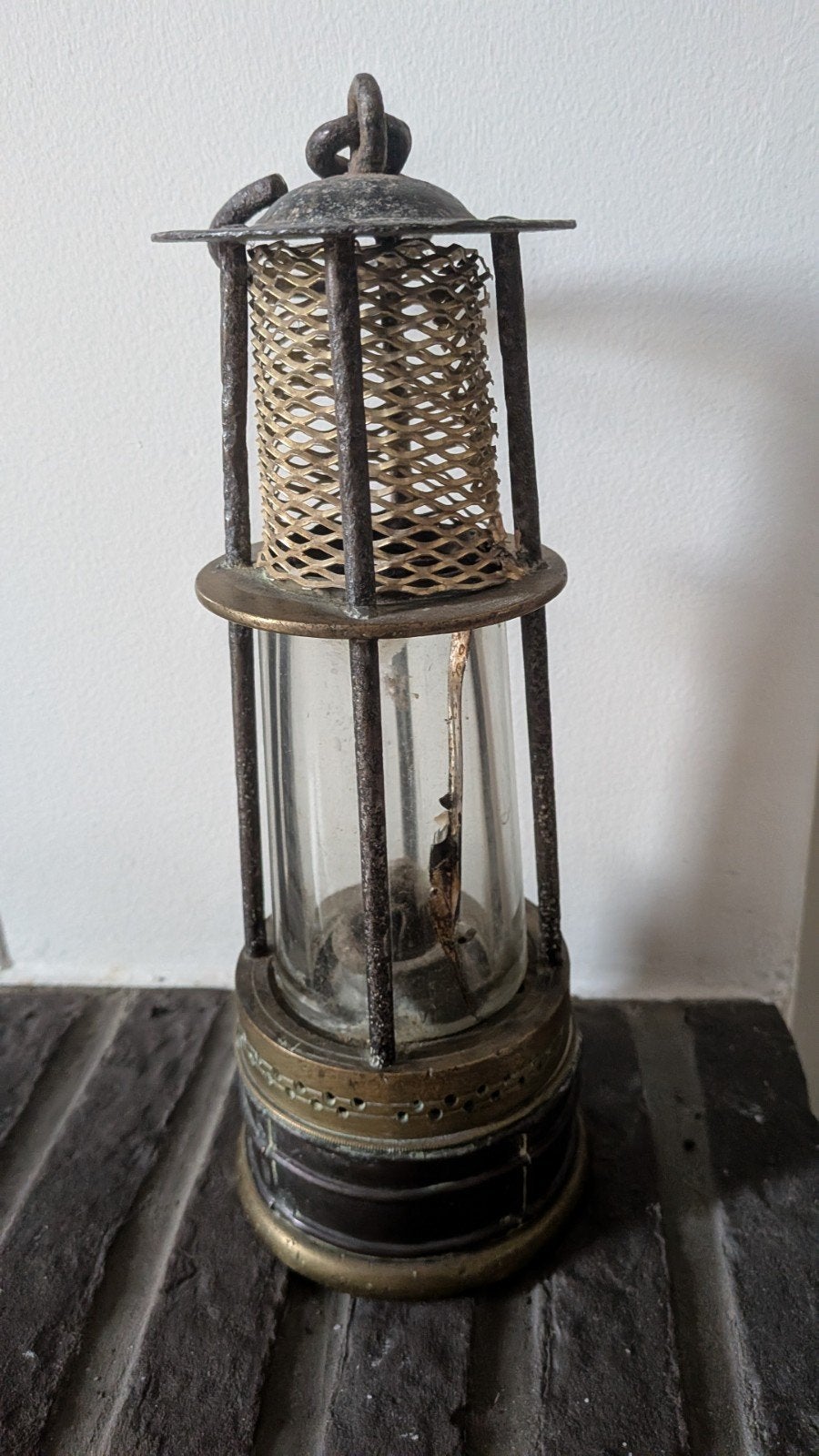 lampe de mineur, Enlèvement