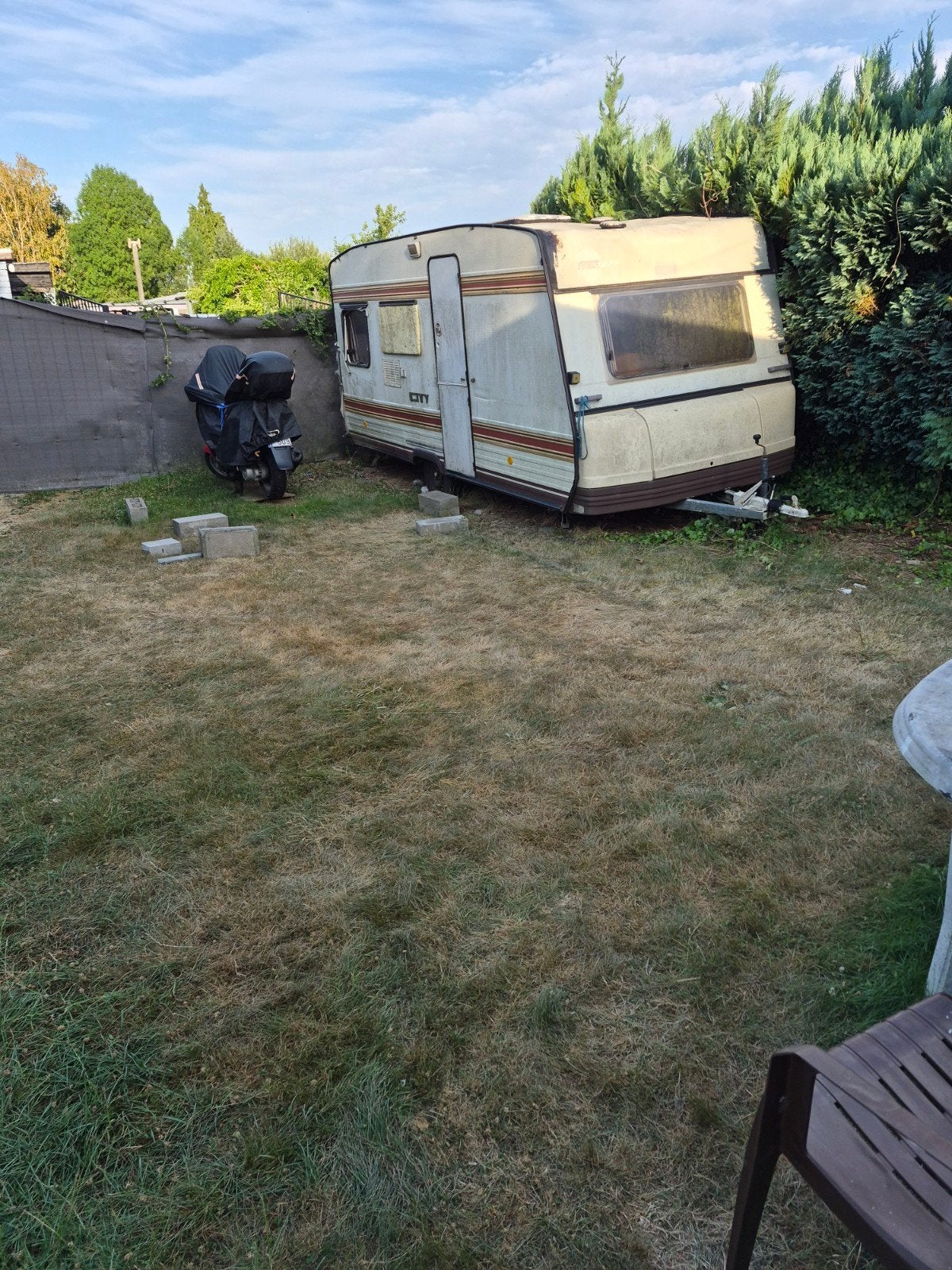 Caravane à donner pour ferraille, Caravanes & Camping, Caravanes