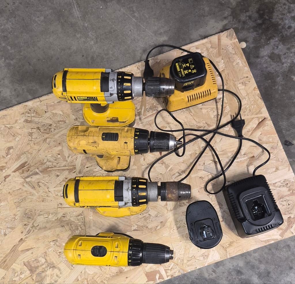 Electrische boormachines Dewalt, Ophalen