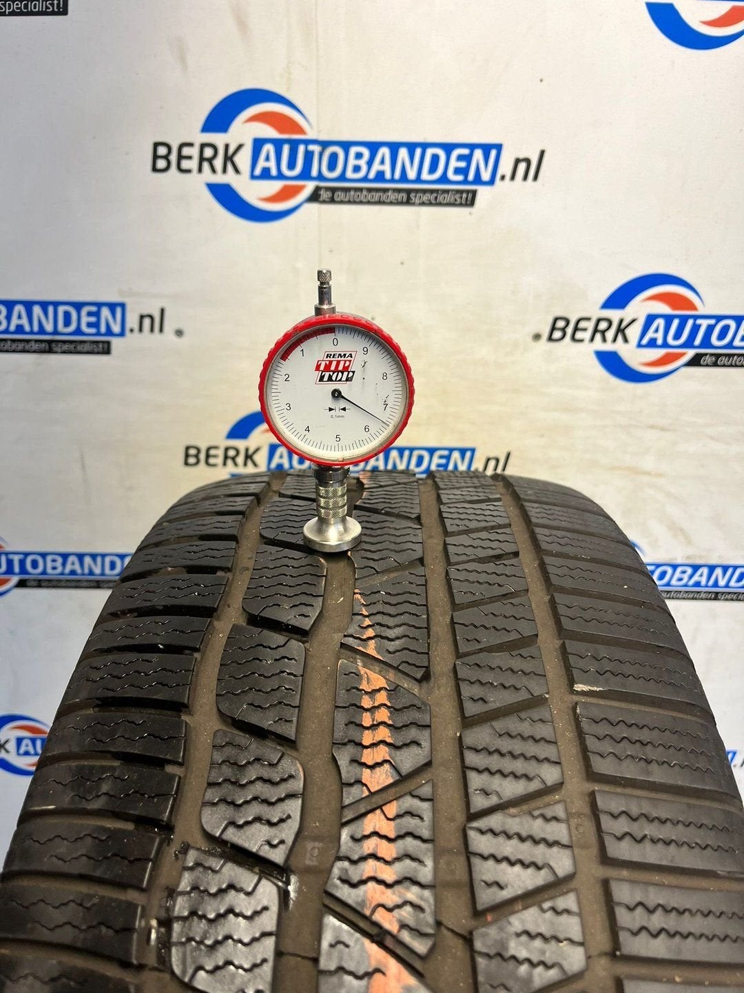 2x Continental ContiWinterContact TS830P M0 255/45 R17 98V 2, Auto-onderdelen, Banden en Velgen, Gebruikt, 255 mm, -, -