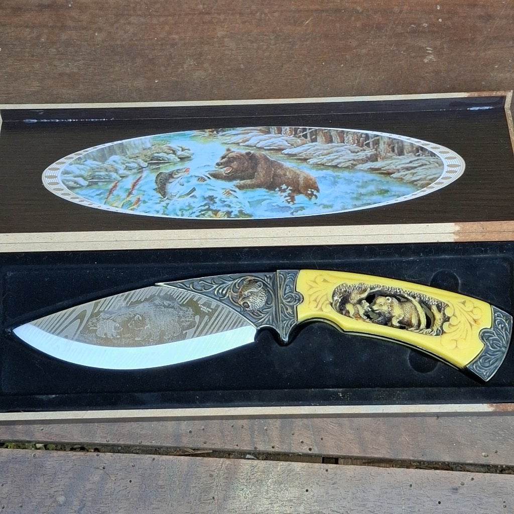 Vintage mes met berentaferelen, Ophalen of Verzenden, Landmacht, Mes of Dolk