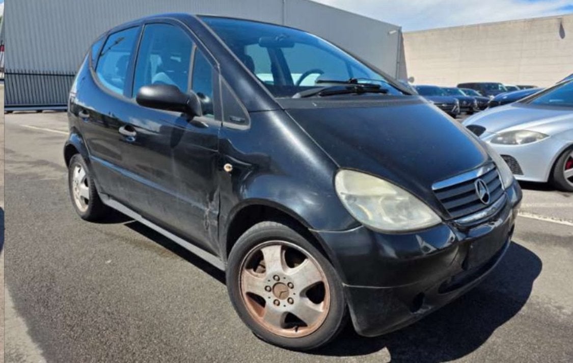 Export of project .Mercedes A140 W168, Stof, Zwart, Handgeschakeld, Particulier