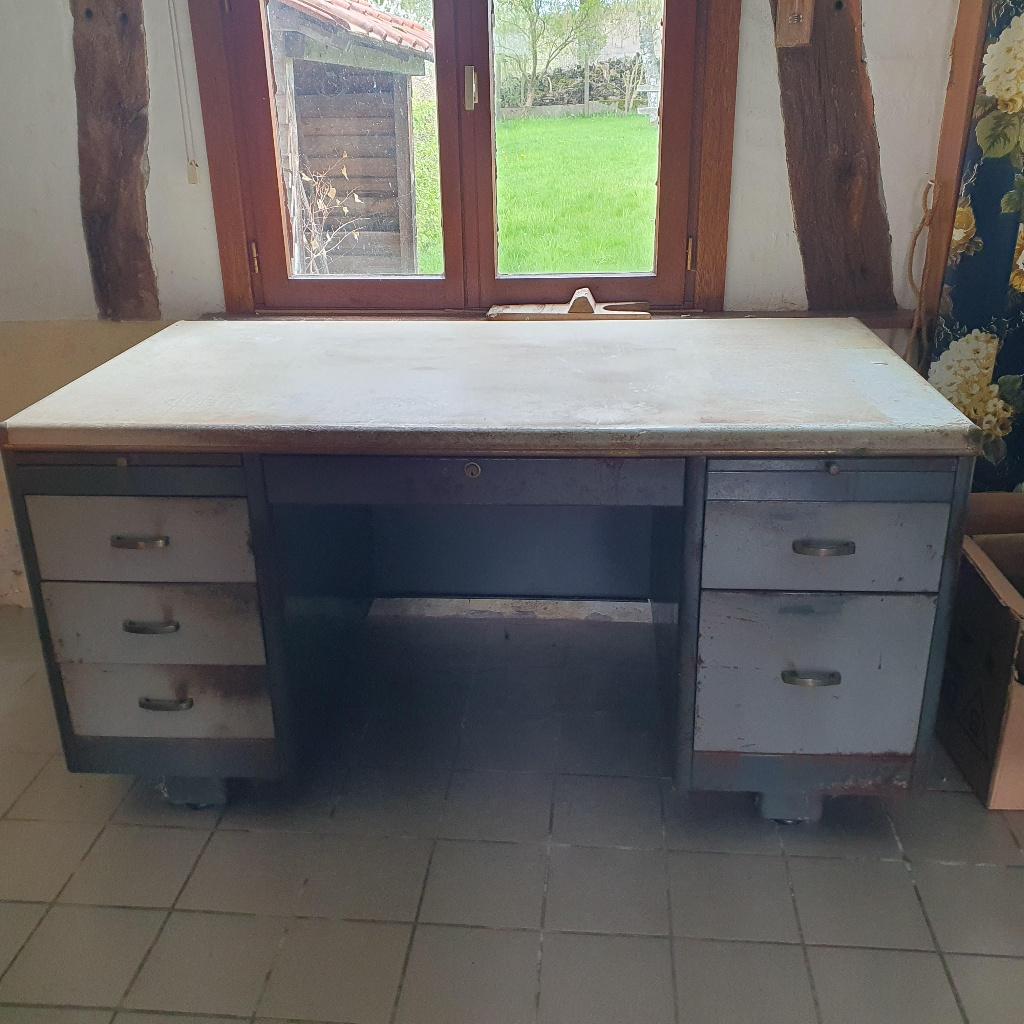 Bureau métallique industriel ancien, 6 tiroirs, Maison & Meubles, Bureaux, Utilisé, Industriel, Métal, Gris, Avec tiroirs, Enlèvement