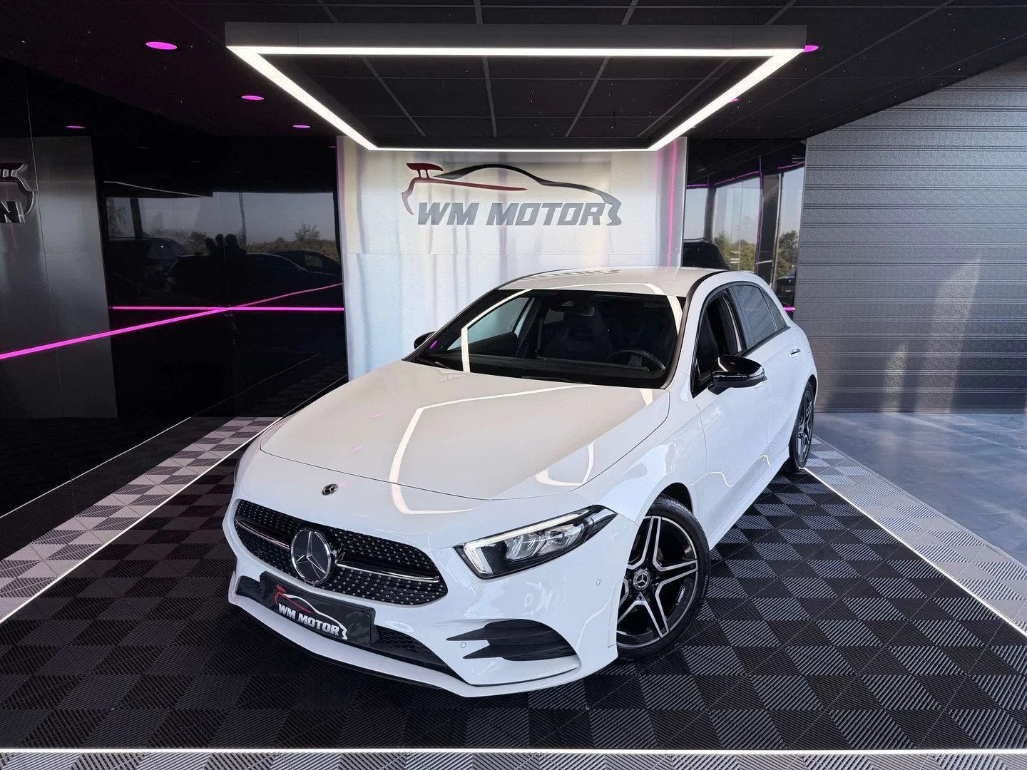 Mercedes-Benz A-CLASS 180 A 180 Business Solution AMG (EU6d-, Autos : Divers, 1332 cm³, Boîte manuelle, Mercedes-Benz, Berline