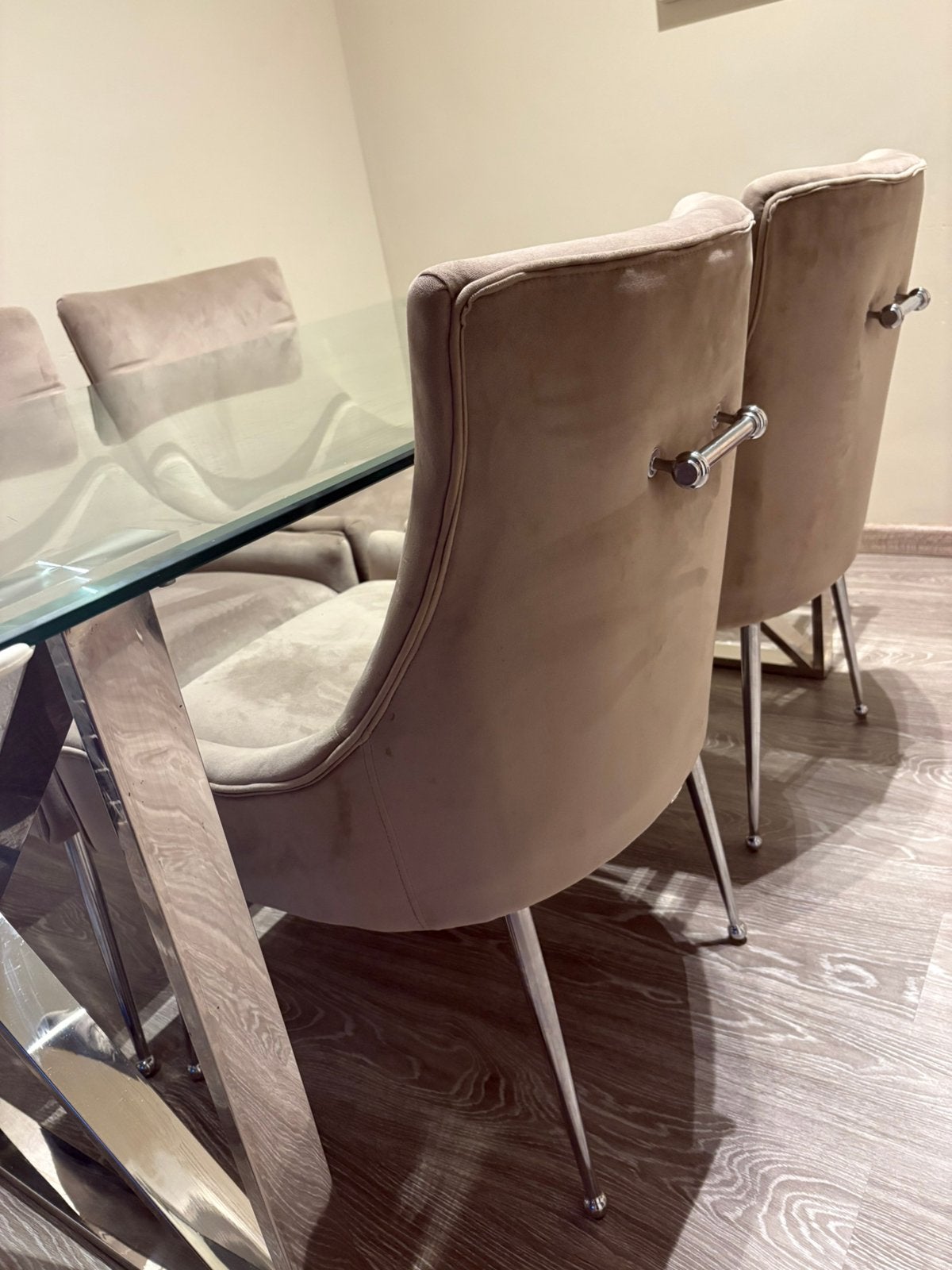 Table a manger, Maison & Meubles, Enlèvement, Utilisé, Moderne, 4 à 6 chaises