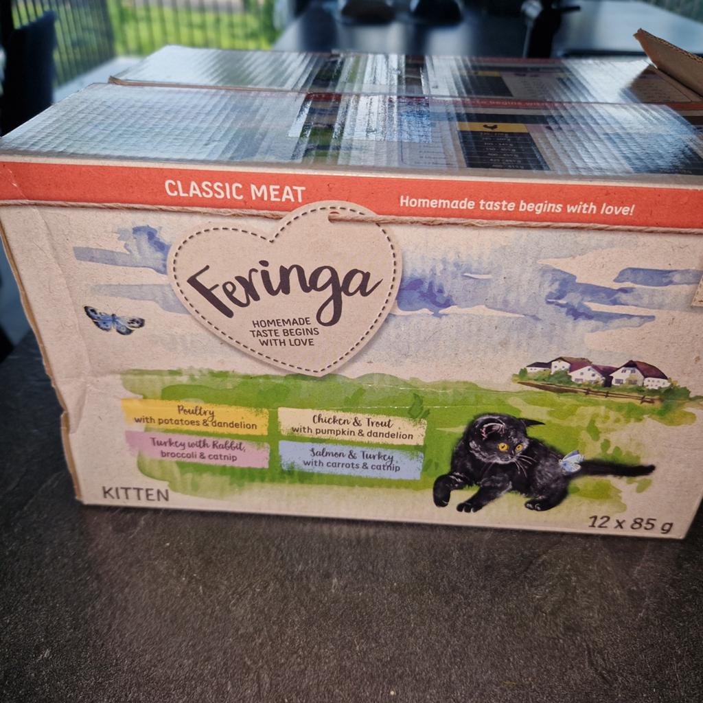 43 zakjes voor kittens ferringa en 11 extra kuipjes, Dieren en Toebehoren, Ophalen