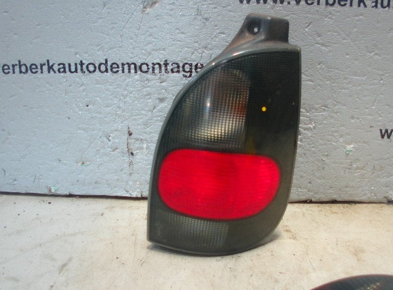 FEU ARRIÈRE DROIT Renault Espace (JE) (01-1996/10-2002), Autos : Pièces & Accessoires, Éclairage, Renault, Utilisé, Peter-Huppertz-Straße 5
51063  Köln, DE