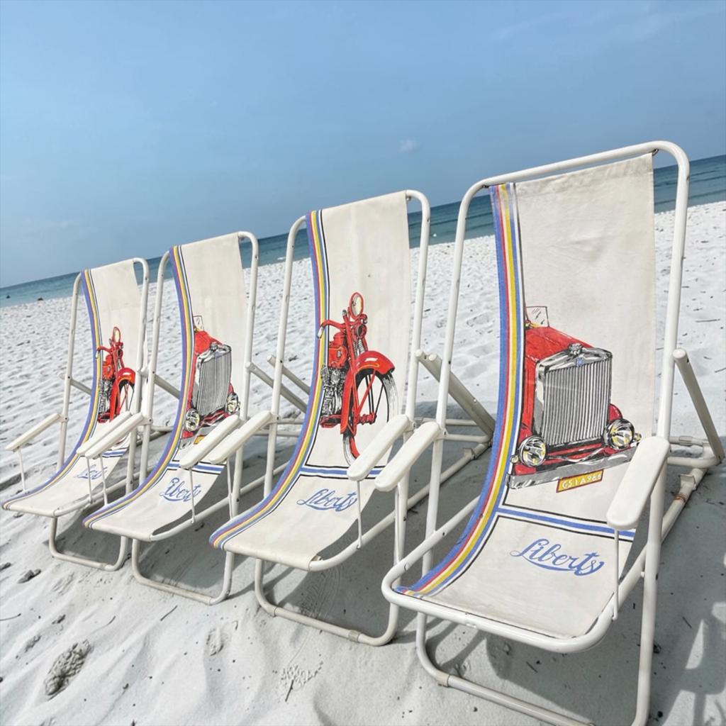Vintage witte inklapbare strandstoel / tuinstoel, Huis en Inrichting, Stoelen, Verzenden, Gebruikt, Vier