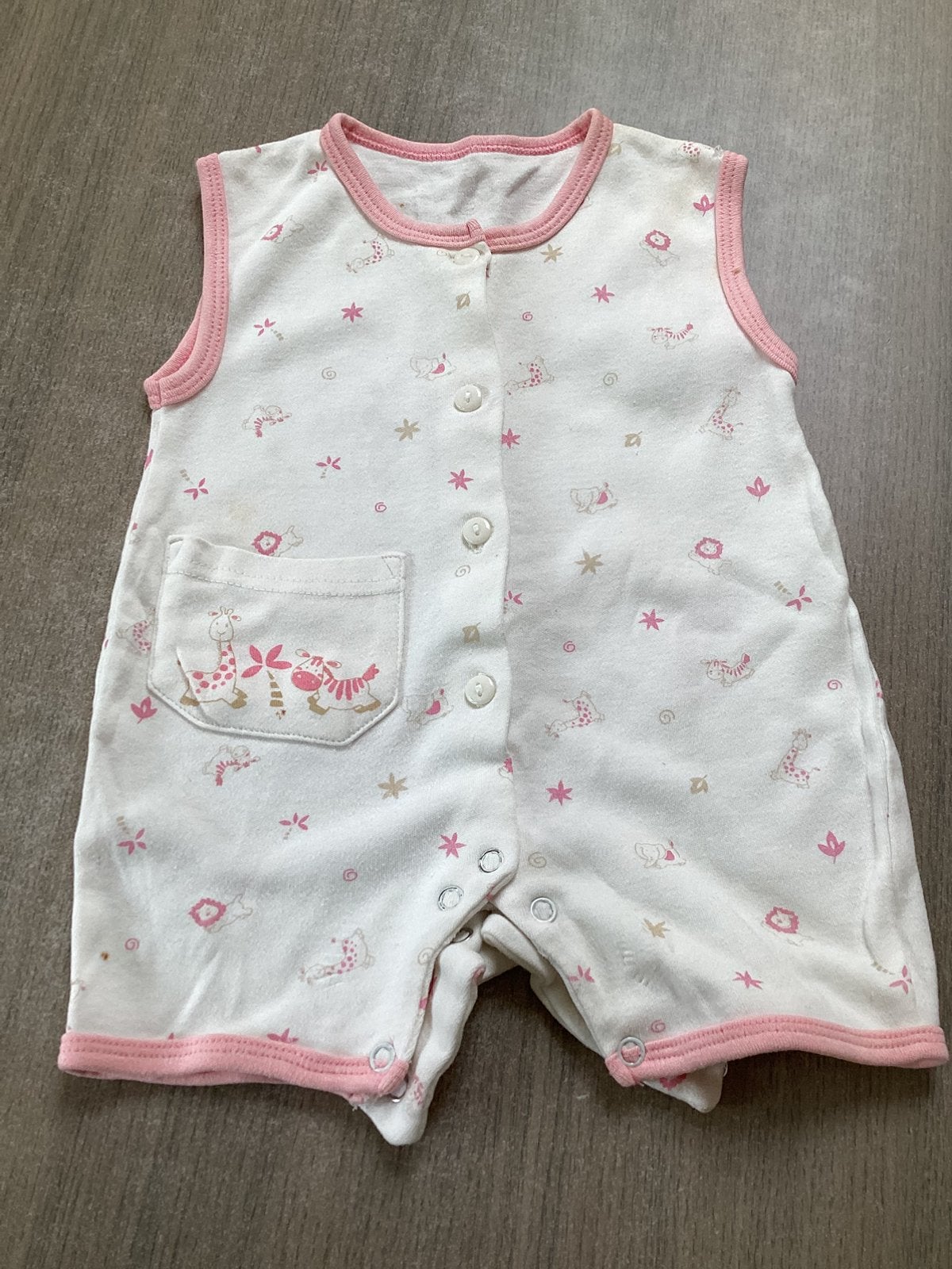 Combishort sans manches blanc rose pour bébé taille 56, Enfants & Bébés, Vêtements de bébé | Taille 56, Enlèvement, Utilisé, Fille