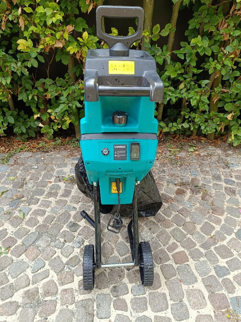 Hakselaar Vonroc 2500w, Tuin en Terras, Hakselaars, Ophalen, Gebruikt, Vonroc, Met opvangzak