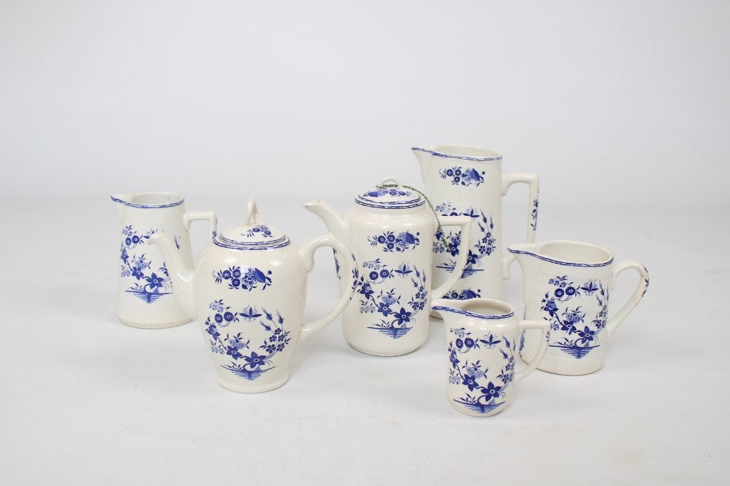 6 schenkkannen: koffiepot, theepot, enz, Grand Bouquet, Boch, Ophalen