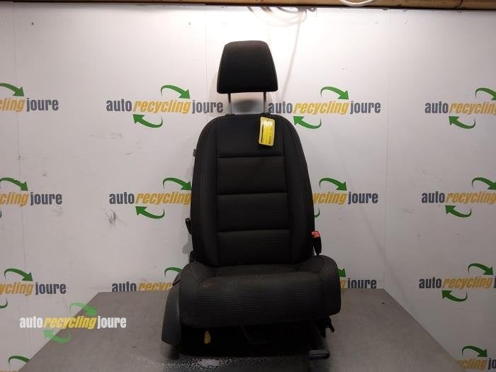 Stoel rechts van een Volkswagen Golf, Auto-onderdelen, Interieur en Bekleding, Gebruikt, -, Volkswagen, -