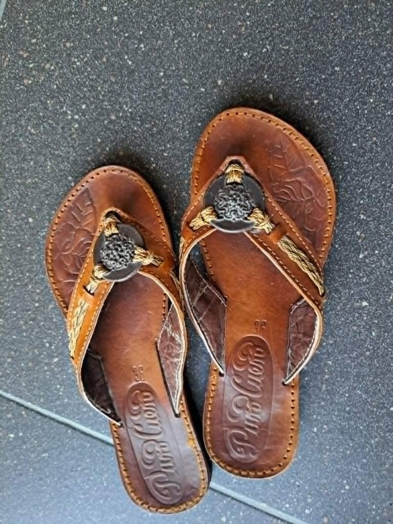 All Stars of Geox sneakers, of lederen slippers, 36, Ophalen of Verzenden, Nieuw, Slippers