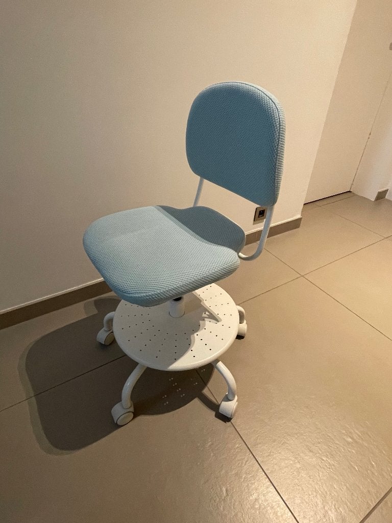 VIMUND bureaustoel IKEA voor kinderen, Huis en Inrichting, Ophalen, Blauw, Zo goed als nieuw, Bureaustoel