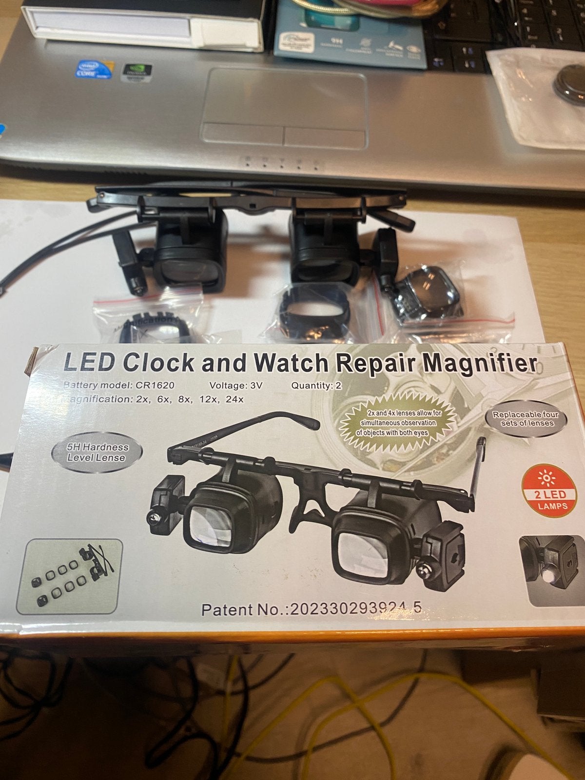Vergrootglas met ledverlichting voor horloge reparatie., Ophalen of Verzenden, Zo goed als nieuw