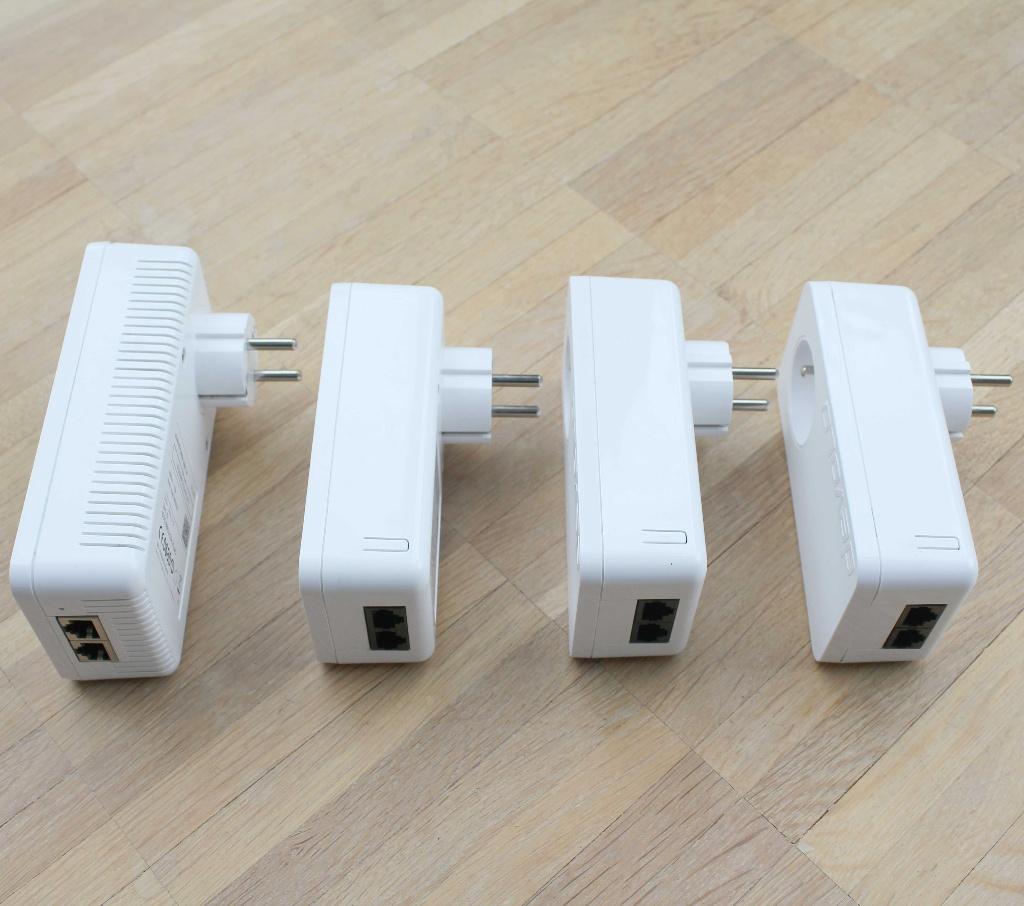 Devolo 1200+Wifi en 550+ (3stuks) Powerline set, Ophalen of Verzenden, Zo goed als nieuw, Devolo