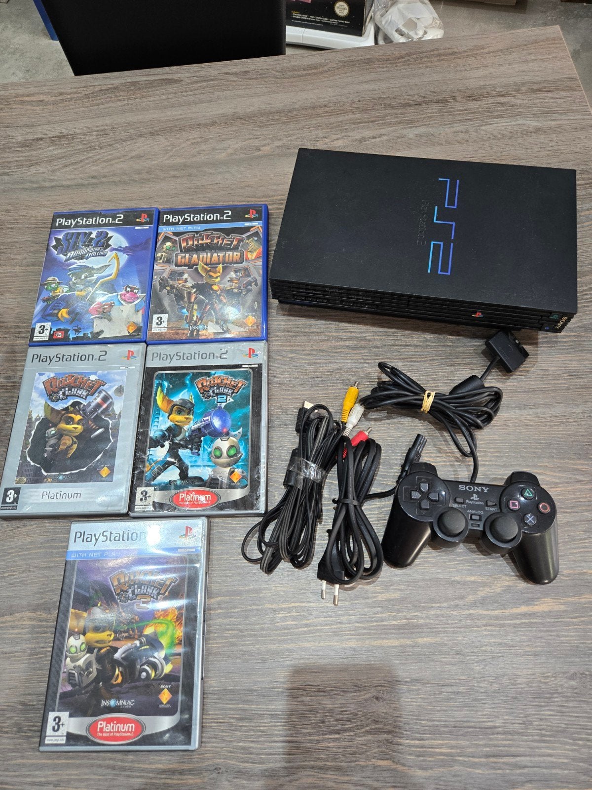 Playstation 2 plus  5 jeux 1 manette, Games en Spelcomputers, Spelcomputers | Sony PlayStation 2, Ophalen of Verzenden, Met 1 controller