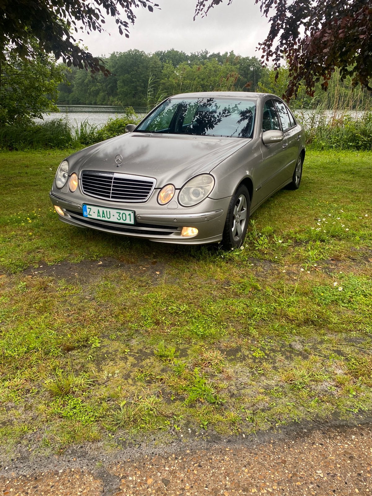 Mercedes E220 Avantgarde MET ROZE FORMULIER !, Auto's, Mercedes-Benz, 4 deurs, Achterwielaandrijving, Zwart, Beige