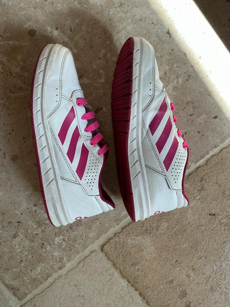 Sportschoenen Adidas , maat 34, Kinderen en Baby's, Ophalen of Verzenden, Gebruikt, Jongen, Sportschoenen