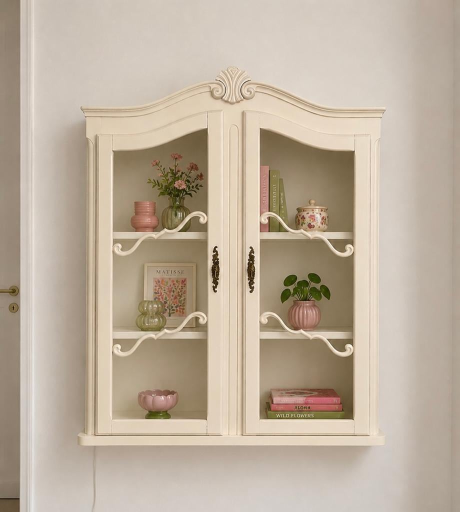Prachtige vintage / romantische vitrinekast in crème wit, Huis en Inrichting, Kasten | Vitrinekasten, Ophalen, Zo goed als nieuw