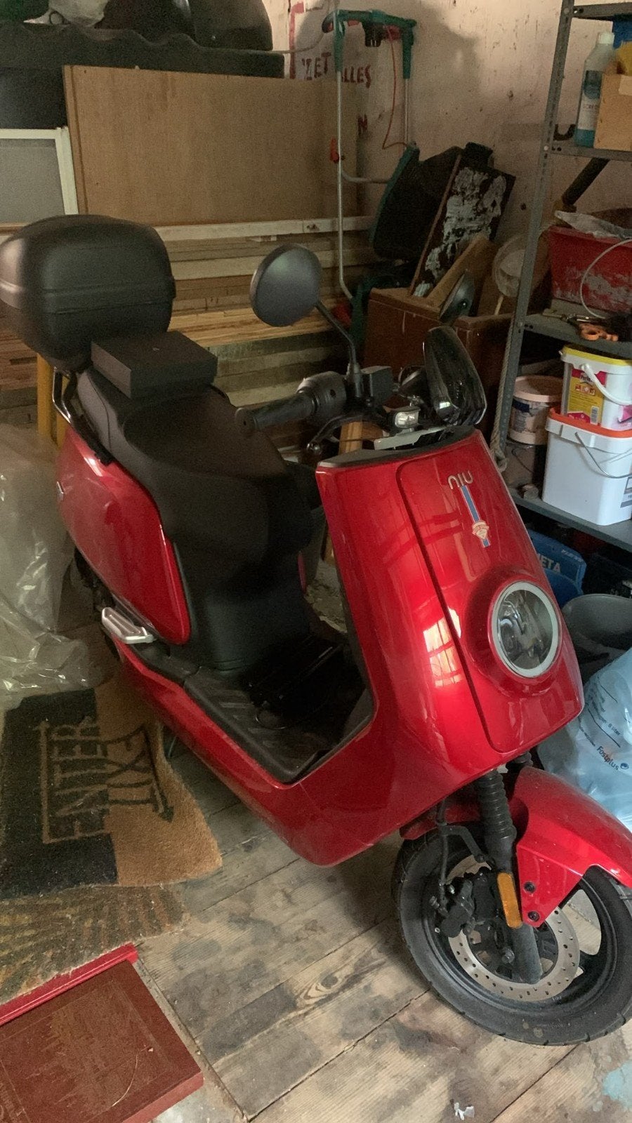 NIU NQi Sport met nood aan nieuwe batterij, Niu, 49 cm³, Classe B (45 km/h), Enlèvement