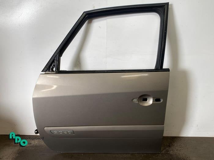 Portier 4Deurs links-voor van een Renault Espace (Espace 4 0, Gebruikt, -, -, Ophalen of Verzenden