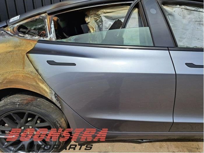 Portier 4Deurs rechts-achter van een Tesla Model 3 (Model 3, Auto-onderdelen, Carrosserie, Gebruikt, -, -, Ophalen of Verzenden