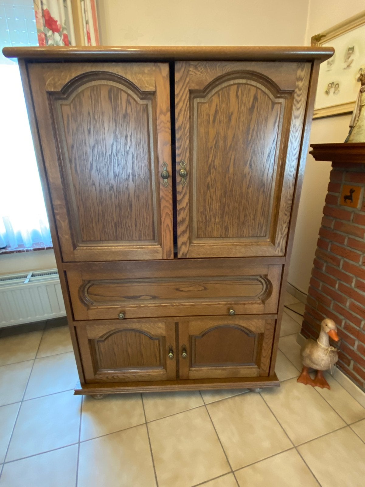 TV- kast eik prijs €250,00 contant en ophalen., Antiquités & Art, Antiquités | Meubles | Armoires, Enlèvement