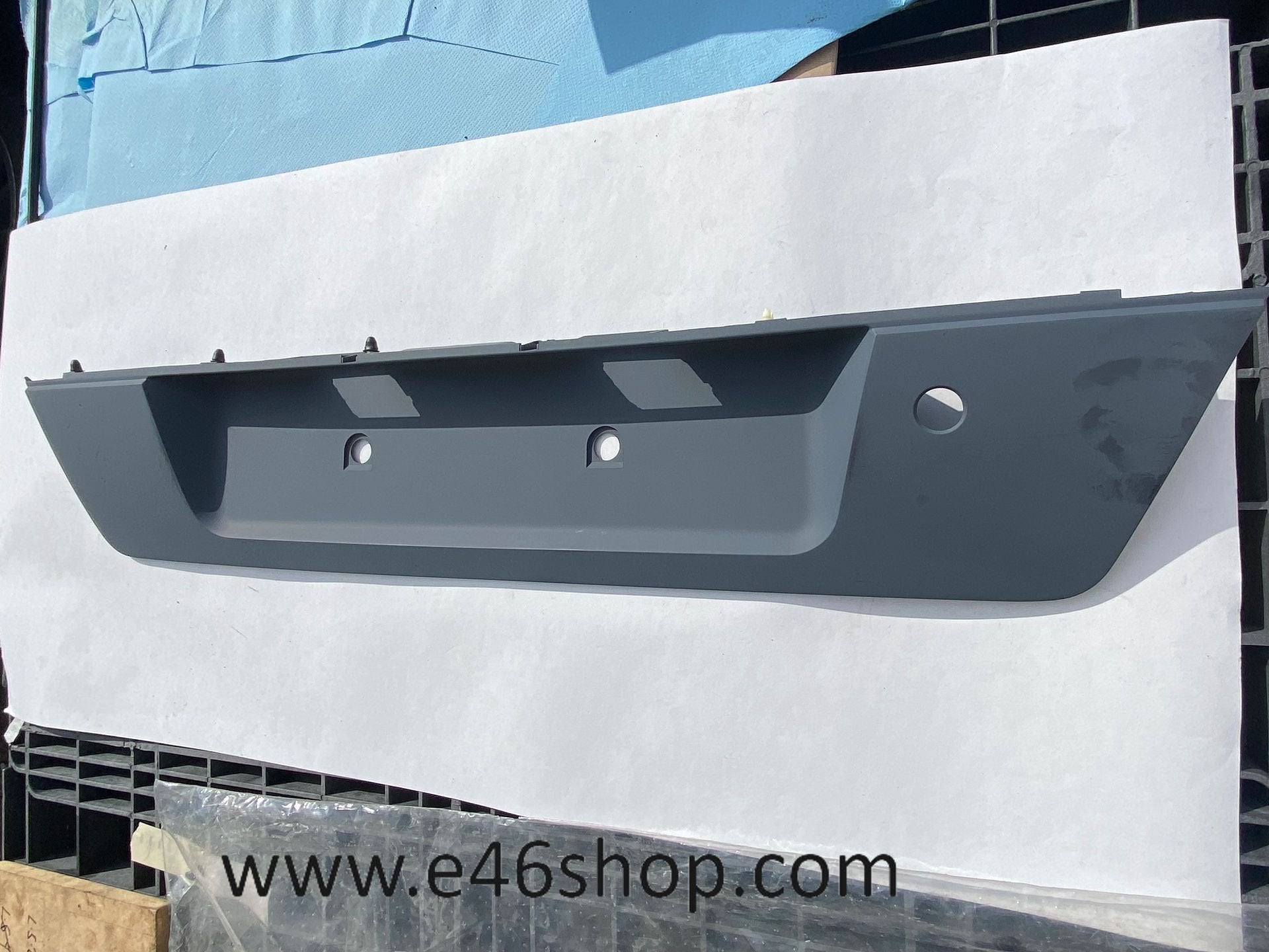 BMW E38 ACHTERKLEP LIJST NIEUW ORG BMW OE 51138169665, Auto-onderdelen, -, -, Nieuw, Ophalen of Verzenden