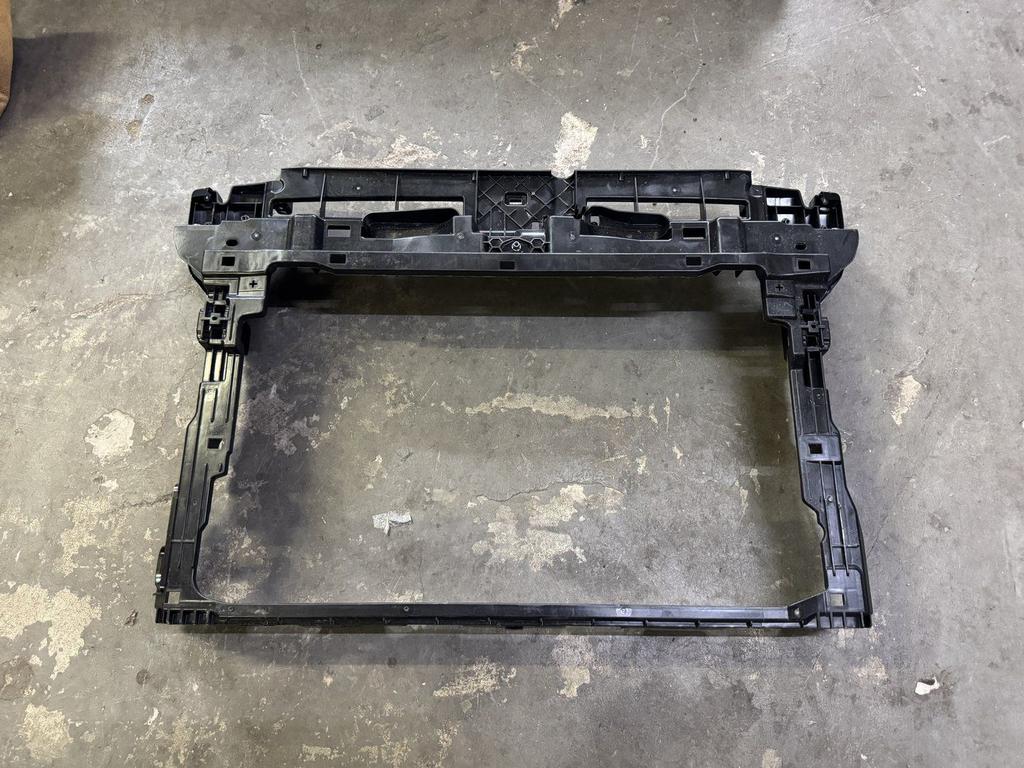 VW Caddy 2K7 voorfront 2K7805588G, Auto-onderdelen, Carrosserie, Bumper, Gebruikt, Ophalen of Verzenden