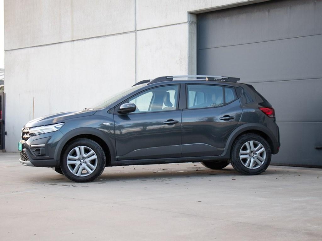 Dacia Sandero STEPWAY 1.0 MT6 91PK|CAMERA|NAVI|KEYLESS, Autos, Argent ou Gris, Achat, Entreprise, Noir